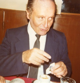 Piero Kern, al Bar Danubio, Trieste 1977